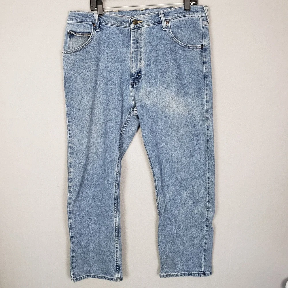 Wrangler Men's Classic Straight Leg Jeans Western Workwear Rugged Denim 38x29